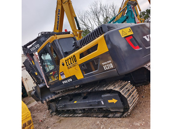 Excavadora de cadenas VOLVO EC210B