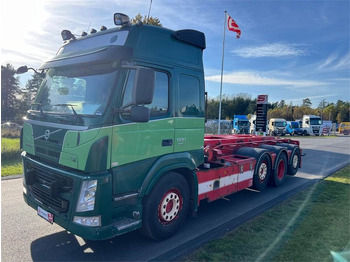 Camión portacontenedor de cadenas VOLVO FM 500