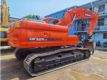 Excavadora de cadenas DOOSAN DX225LC