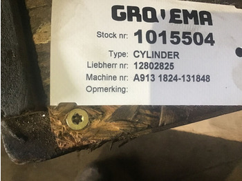 Cilindro hidráulico LIEBHERR
