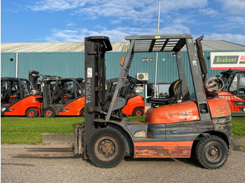 Carretilla elevadora de gas Toyota 42-6FGF25: foto 2