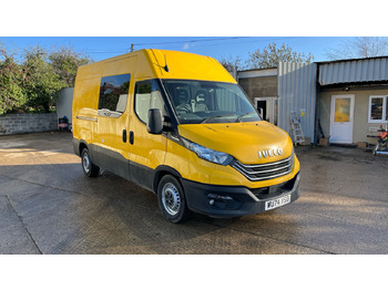Furgoneta combi IVECO Daily