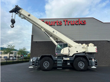 Grúa para terrenos difíciles TEREX