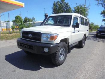 Coche TOYOTA Land Cruiser