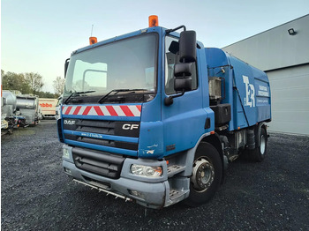 Leasing de DAF CF 75.250 DRIVING CONDITION - SWEEPER NEEDS REPAIRMENT DAF CF 75.250 DRIVING CONDITION - SWEEPER NEEDS REPAIRMENT: foto 1