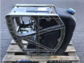 Recambio para Camión Volvo Volvo AdBlue tank 21219301: foto 4