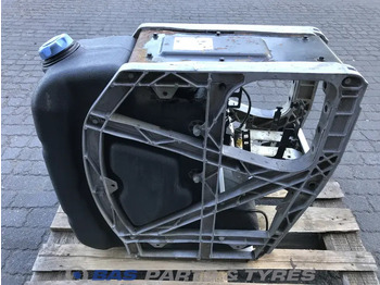 Recambio para Camión Volvo Volvo AdBlue tank 21219301: foto 2