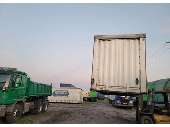Toldo carrocería Krone Zabudowa Firanka: foto 4