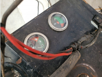 Cabina e interior Massey Ferguson 290 Dash Steering Panel, Wheel, Wiring Loom 1674232m1: foto 4