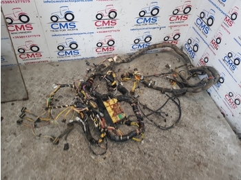 Cables/ Alambres para Tractor New Holland T5.95, T5.105, T5.115 Cab Wiring Loom, Fuse Box 47915451: foto 2 Cables/ Alambres para Tractor New Holland T5.95, T5.105, T5.115 Cab Wiring Loom, Fuse Box 47915451: foto 2