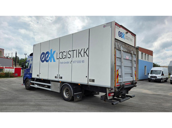 Camión caja cerrada Volvo FM330 4X2: foto 4 Camión caja cerrada Volvo FM330 4X2: foto 4