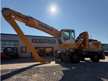 Manipulador de materiales LIEBHERR A 934