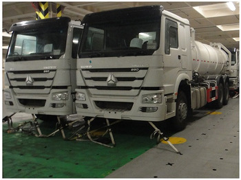 Leasing de HOWO 6X4 WATER TANK TRUCK HIGH QUALITY 290HP/336HP / 371HP Tipper HOWO 6X4 WATER TANK TRUCK HIGH QUALITY 290HP/336HP / 371HP Tipper: foto 2