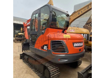 Excavadora de cadenas DOOSAN DH55