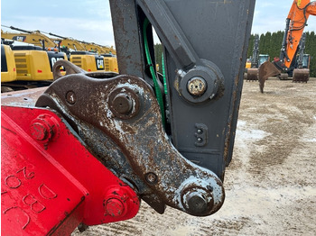 Excavadora de cadenas Volvo EC 220 EL: foto 3
