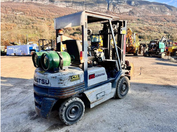 Carretilla elevadora de gas KOMATSU Chariot élévateur à gaz FG25T-11E (AVEC PINCE): foto 3