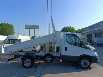 Leasing de  IVECO DAILY 35C16 NUOVO 3.0 cc MOD: 2025 RIBALTABILE IVECO DAILY 35C16 NUOVO 3.0 cc MOD: 2025 RIBALTABILE: foto 3