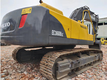 Excavadora de cadenas VOLVO EC360: foto 4