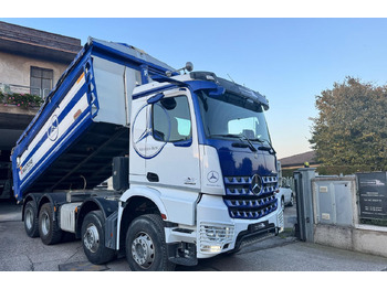 Camión volquete MERCEDES-BENZ Arocs
