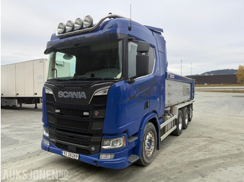 Camión volquete SCANIA R 650