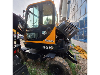 Excavadora de ruedas HYUNDAI