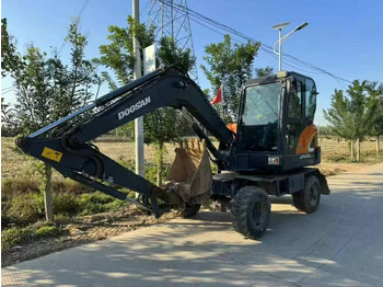 Miniexcavadora DOOSAN DX60