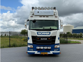 Cabeza tractora Scania R450 SHOW TRUCK, INTERIOR, STEERING, RETARDER, 570.000 KM.: foto 2 Cabeza tractora Scania R450 SHOW TRUCK, INTERIOR, STEERING, RETARDER, 570.000 KM.: foto 2