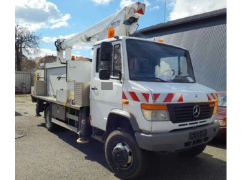 Camión con plataforma elevadora MERCEDES-BENZ Vario 814