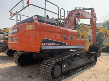 Excavadora de ruedas DOOSAN DX300LC-9C