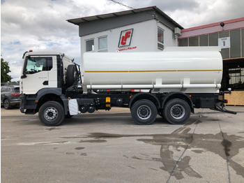 Leasing de  MAN TGS 33.440 6x4  Wasser Tank 20.000 MAN TGS 33.440 6x4  Wasser Tank 20.000: foto 1
