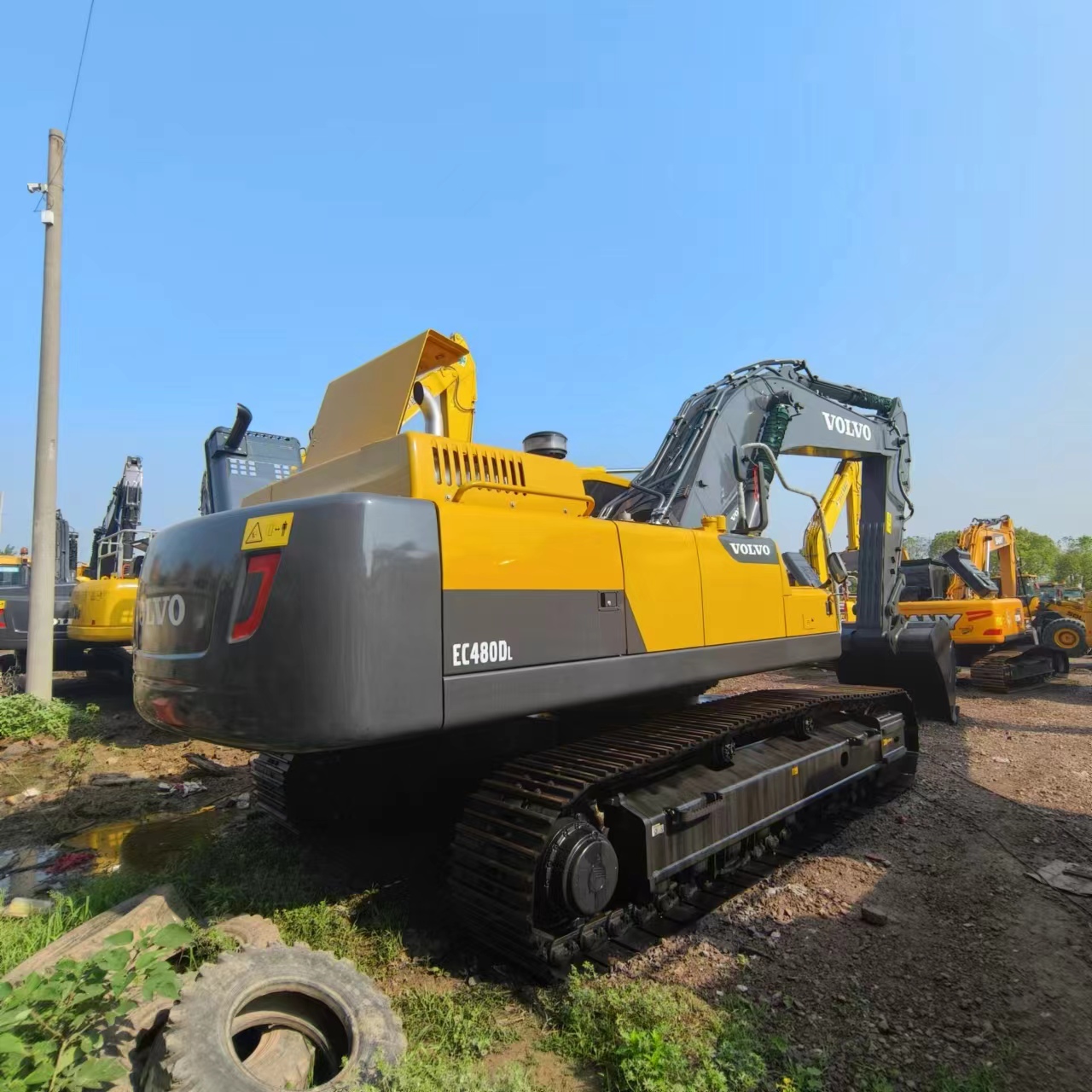 Excavadora de cadenas VOLVO EC480: foto 3