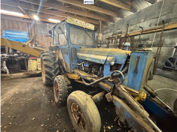 Tractor 1968 Ford 5000 w/ digger, front cutter and 3 buckets!: foto 5 Tractor 1968 Ford 5000 w/ digger, front cutter and 3 buckets!: foto 5