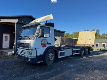Camión portacontenedore/ Intercambiable VOLVO FM