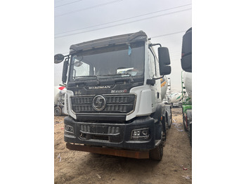 Hormigonera SHACMAN M3000S: foto 2