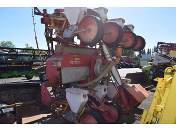 Sembradora de precisión BECKER