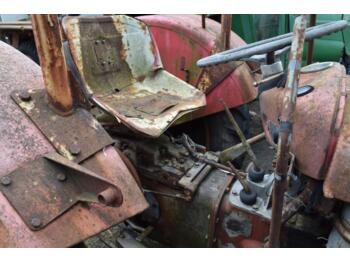 Tractor Massey Ferguson MF 35: foto 4 Tractor Massey Ferguson MF 35: foto 4