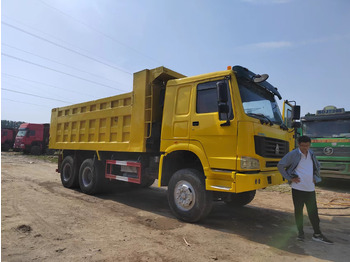 Camión volquete SINOTRUK HOWO