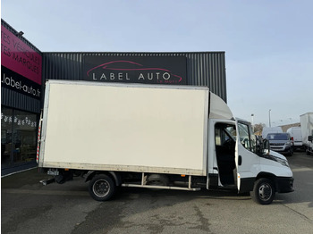 Furgoneta caja cerrada IVECO Daily 35c16