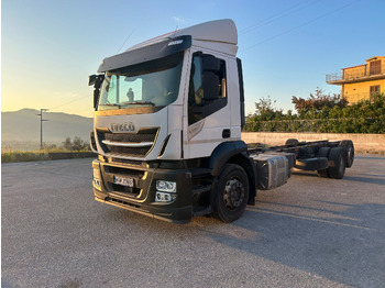 Camión chasis IVECO STRALIS AD 260S31 XP: foto 5