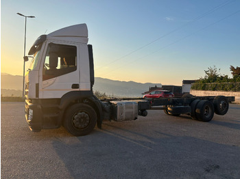 Camión chasis IVECO STRALIS AD 260S31 XP: foto 3