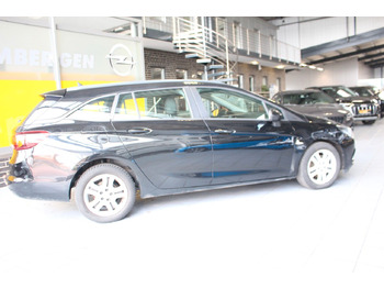 Coche familiar Opel Astra K Sports Tourer Edition AHK Navi: foto 3