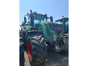 Tractor FENDT 828 Vario