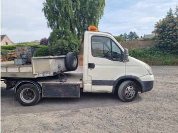 Cabeza tractora IVECO DAILY 35C18: foto 2