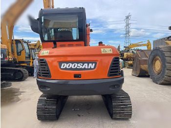 Excavadora de cadenas DOOSAN DX60-9C: foto 4 Excavadora de cadenas DOOSAN DX60-9C: foto 4