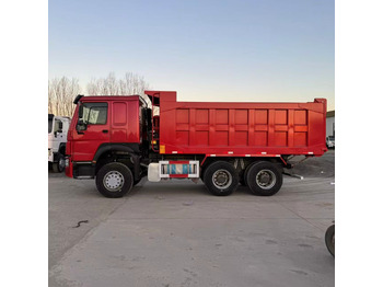 Camión volquete SINOTRUK HOWO