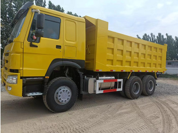 Camión volquete SINOTRUK HOWO