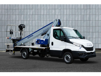 Camión con plataforma elevadora OIL&STEEL