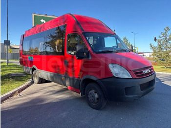 Autobús suburbano IVECO Daily