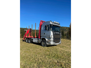 Camión forestal SCANIA R 560
