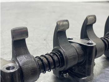 Motor para Maquinaria de construcción Ahlmann AS900-Cummins B3.3T-Rocker arm assembly: foto 5